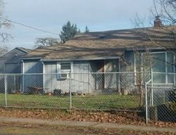 Pre-foreclosure in  S 18TH ST Saint Helens, OR 97051