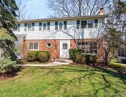 Pre-foreclosure in  WAKEMAN AVE Wheaton, IL 60187