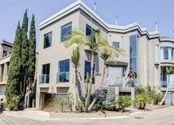 Pre-foreclosure in  VIEWMONT DR West Hollywood, CA 90069