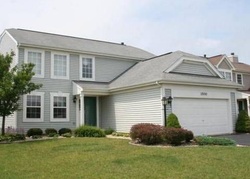 Pre-foreclosure Listing in WOODBURY CIR GURNEE, IL 60031