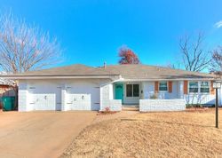 Pre-foreclosure in  S ROBINSON AVE Oklahoma City, OK 73139