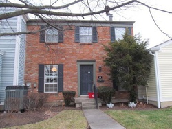 Pre-foreclosure Listing in TWIN LAKES DR FAIRFIELD, OH 45014