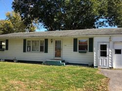 Pre-foreclosure Listing in N CHARLESTON RD SALEM, IL 62881