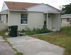 Pre-foreclosure in  MARKET ST Fort Myers, FL 33916