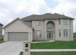 Pre-foreclosure in  FARM TRACE DR Richton Park, IL 60471
