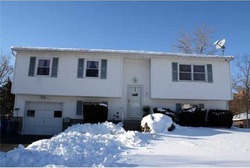 Pre-foreclosure Listing in BETH PL MIDDLETOWN, NY 10940