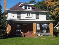 Pre-foreclosure Listing in S CHESTNUT ST KEWANEE, IL 61443