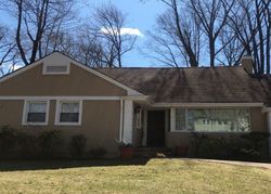 Pre-foreclosure Listing in GRACE CT N GREAT NECK, NY 11021