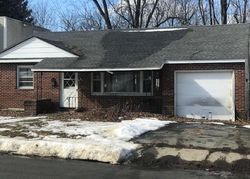 Pre-foreclosure Listing in HORTON AVE MIDDLETOWN, NY 10940