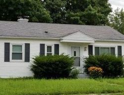 Pre-foreclosure in  MADISON AVE West Bend, WI 53095