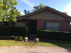 Pre-foreclosure in  E 67TH ST Tulsa, OK 74136