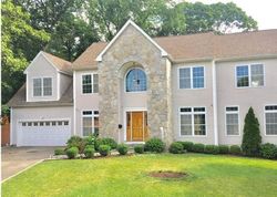Pre-foreclosure Listing in STONE WALL DR STAMFORD, CT 06905