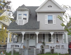 Pre-foreclosure in  WOOD AVE Bridgeport, CT 06604