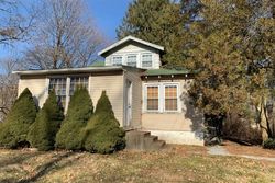 Pre-foreclosure Listing in MEETINGHOUSE RD MARCUS HOOK, PA 19061