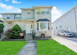 Pre-foreclosure in  PEMBERTON AVE Staten Island, NY 10308