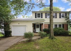 Pre-foreclosure Listing in SNUFF BOX LN MARLTON, NJ 08053