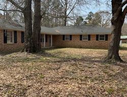 Pre-foreclosure in  NAZARENE CHURCH RD Sumter, SC 29154