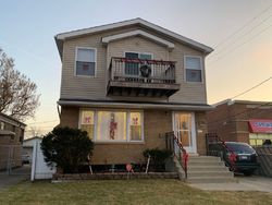 Pre-foreclosure in  W 81ST PL Chicago, IL 60652