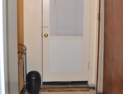 Pre-foreclosure in  AMIGO AVE Reseda, CA 91335