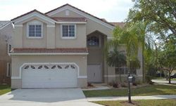 Pre-foreclosure in  CAMBRIDGE LN Fort Lauderdale, FL 33326