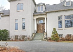 Pre-foreclosure Listing in SCHOOLMASTERS LN DEDHAM, MA 02026