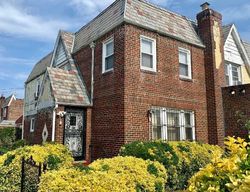 Pre-foreclosure Listing in 209TH PL QUEENS VILLAGE, NY 11429