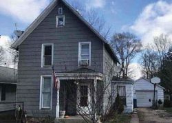 Pre-foreclosure Listing in GRANT AVE DIXON, IL 61021