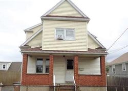 Pre-foreclosure in  VICTORY ST Stamford, CT 06902