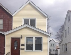 Pre-foreclosure Listing in 204TH ST SAINT ALBANS, NY 11412