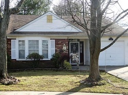 Pre-foreclosure Listing in CARRIAGE HILL CT COLUMBUS, NJ 08022