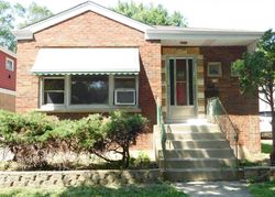 Pre-foreclosure Listing in S ALBANY AVE EVERGREEN PARK, IL 60805