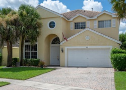 Pre-foreclosure in  KENSINGTON WAY West Palm Beach, FL 33414
