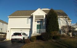 Pre-foreclosure Listing in S ROSEHALL LN ROUND LAKE, IL 60073