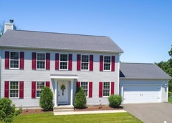  Red Maple Ln, Waterbury CT