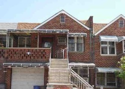 Pre-foreclosure in  HOLLAND AVE Bronx, NY 10467