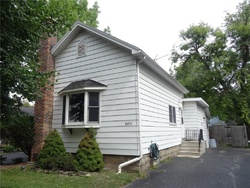 Pre-foreclosure in  GOODRICH RD Clarence Center, NY 14032