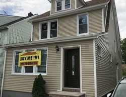 Pre-foreclosure Listing in MANGIN AVE SAINT ALBANS, NY 11412