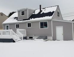 Pre-foreclosure Listing in GRANADA DR WATERBURY, CT 06704