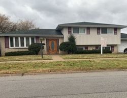 Pre-foreclosure in  IRMEN DR Wood Dale, IL 60191