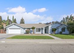  W Orange Ave, Porterville CA