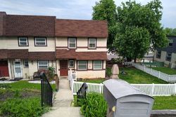 Pre-foreclosure Listing in GREEN ST BRIDGEPORT, PA 19405