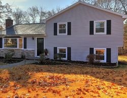 Pre-foreclosure Listing in SUNNYCREST RD TRUMBULL, CT 06611