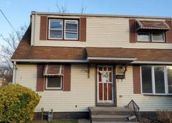 Pre-foreclosure Listing in RAHWAY AVE AVENEL, NJ 07001