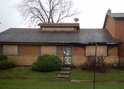 Pre-foreclosure Listing in COLLETT LN FLOSSMOOR, IL 60422