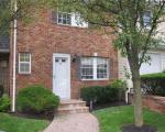 Pre-foreclosure in  HOLIDAY DR Woodbury, NY 11797