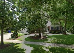 Pre-foreclosure in  PRINCE EDWARD RD Glen Ellyn, IL 60137