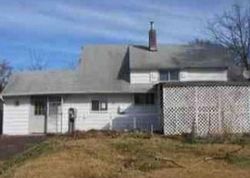 Pre-foreclosure Listing in HOLLYHOCK LN LEVITTOWN, PA 19055