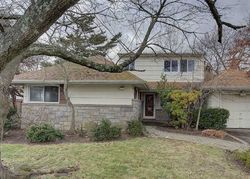 Pre-foreclosure Listing in HARVARD RD WOODMERE, NY 11598