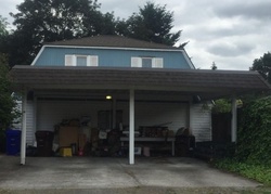 Pre-foreclosure in  4TH ST Fairview, OR 97024