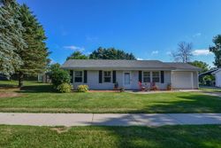 Pre-foreclosure Listing in DEERFIELD DR WEST BEND, WI 53090